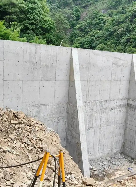 阜阳颍州区重力式挡土墙
